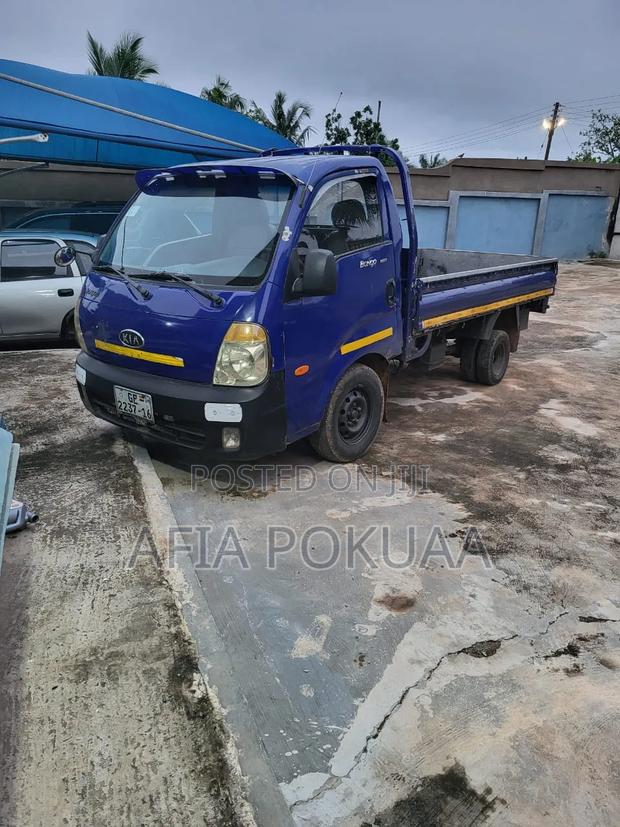 Kia Bongo 2012 Blue