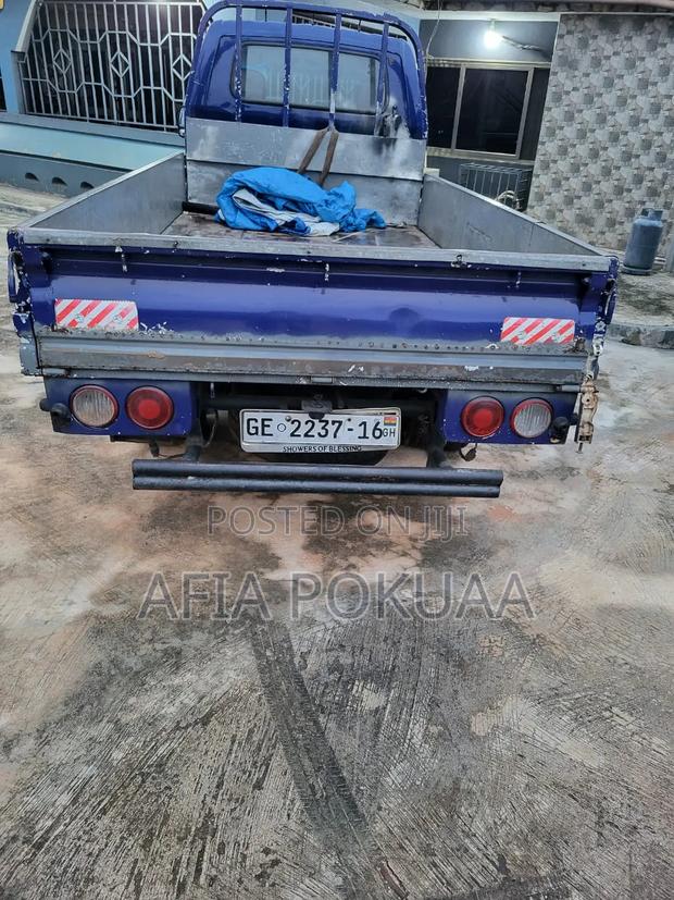 Kia Bongo 2012 Blue