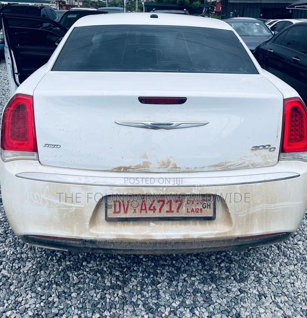 Chrysler 300C Base AWD 2016 White