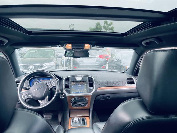 Chrysler 300C Base AWD 2016 White