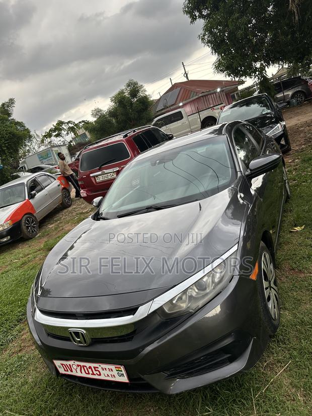 Honda Civic EX 4dr Sedan (2.0L 4cyl) 2017 Gray