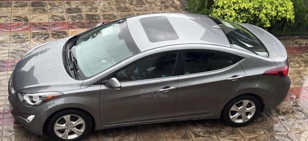 Hyundai Elantra 2016 Gray