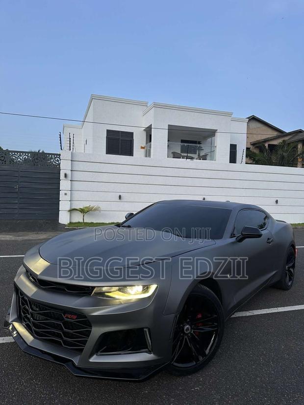 Chevrolet Camaro 2018 Gray