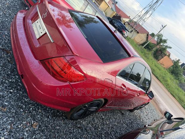 Mercedes-Benz C250 2013 Red