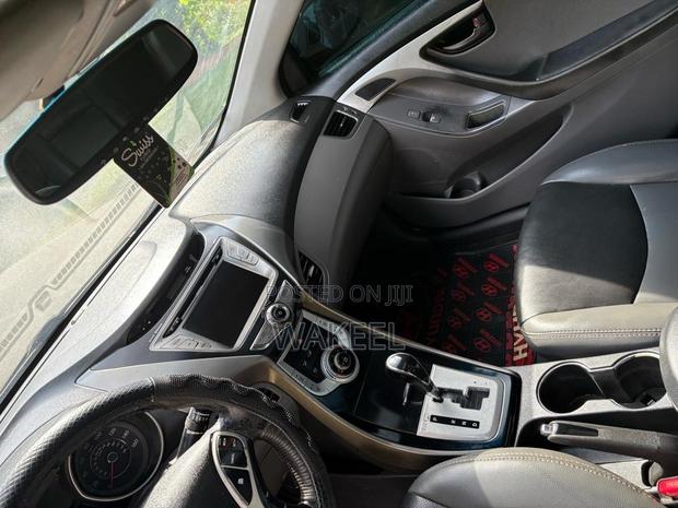 Hyundai Elantra Limited 2012 Gray