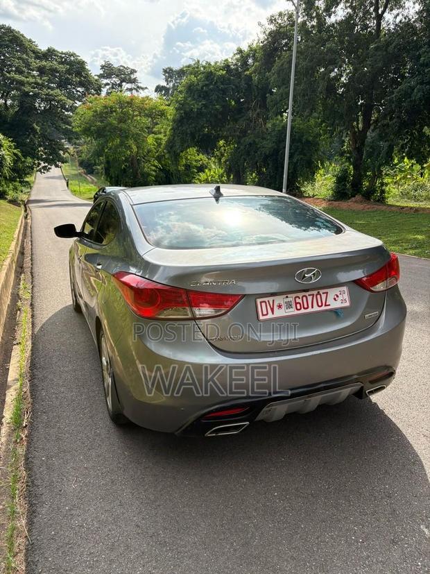Hyundai Elantra Limited 2012 Gray