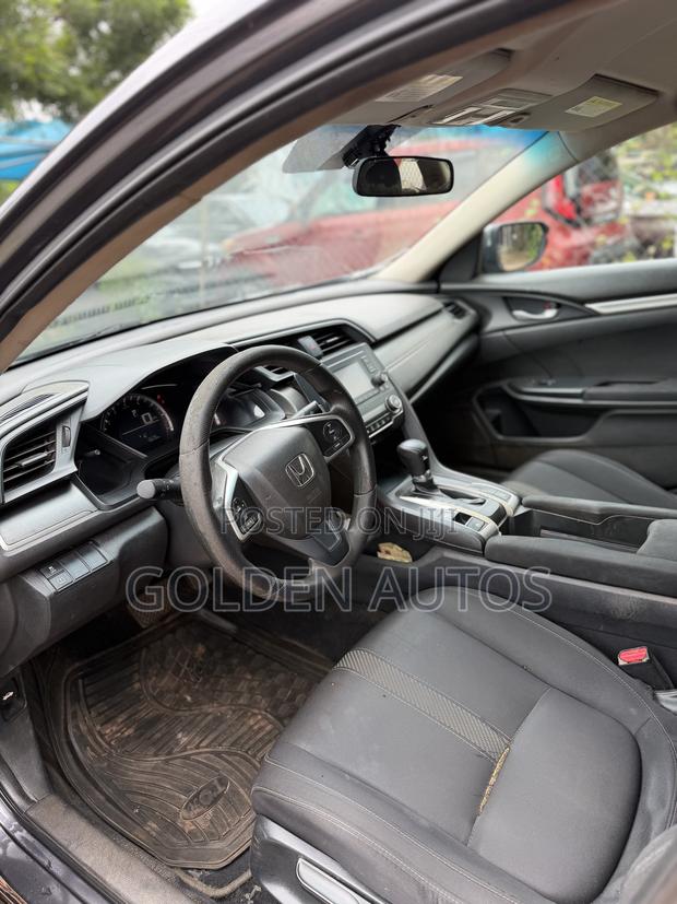 Honda Civic LX 4dr Sedan (2.0L 4cyl) 2017 Gray