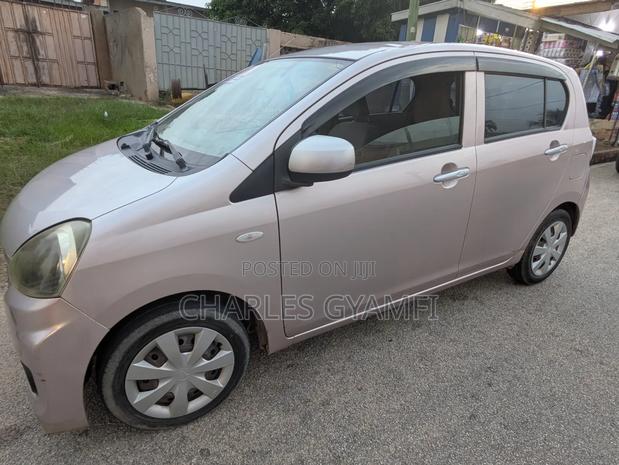 Daihatsu Mira 2014