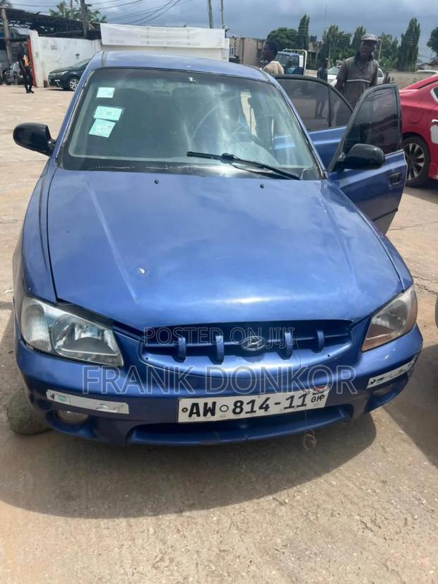Hyundai Elantra 2004 Blue