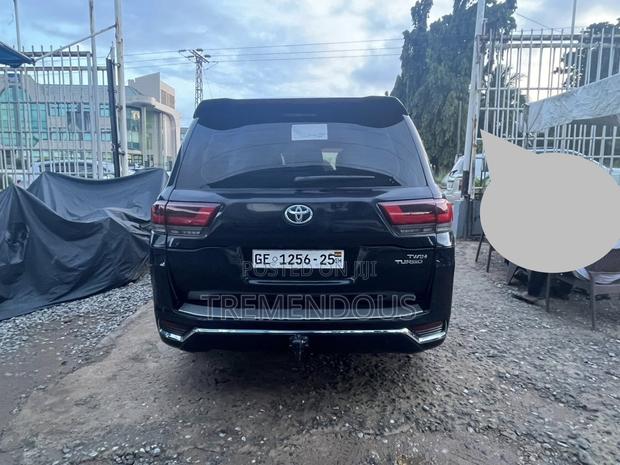 Toyota Land Cruiser 3.5 Petrol 4WD 2022 Black