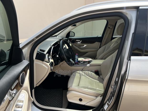 Mercedes-Benz GLC-Class 2019 Gold