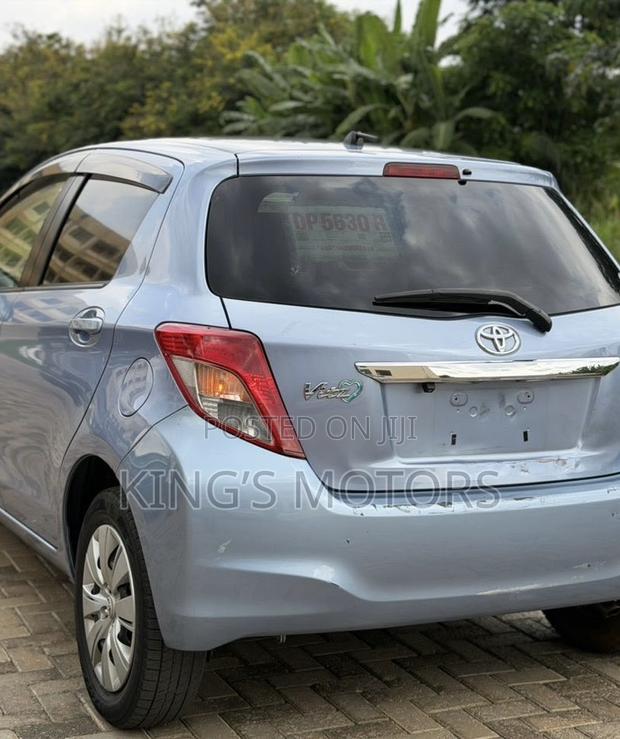 Toyota Vitz 1.3 AWD 3dr 2013 Blue