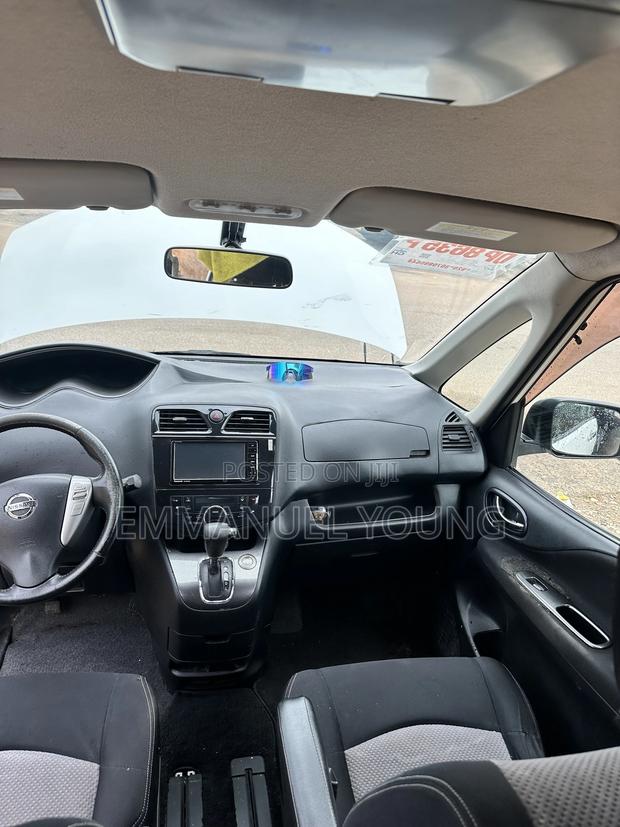 Nissan Serena 2010 White