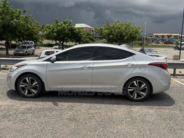 Hyundai Elantra Limited 4dr Sedan (1.8L 4cyl 6A) 2014 Gray