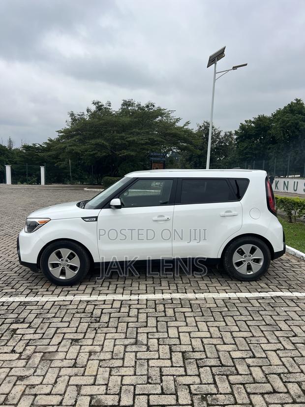 Kia Soul Base Hatchback 2016 White