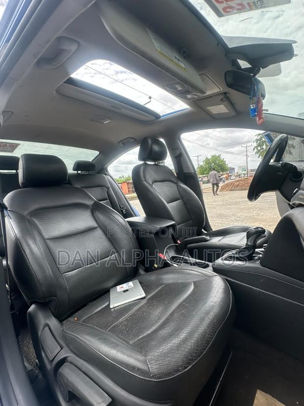 Hyundai Elantra 2017 Blue