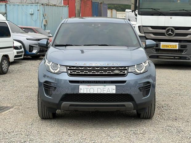 Land Rover Discovery 2018 Blue