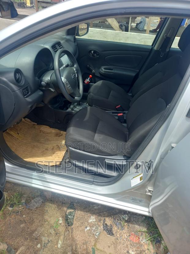 Nissan Versa 1.6 S 2019 Gray