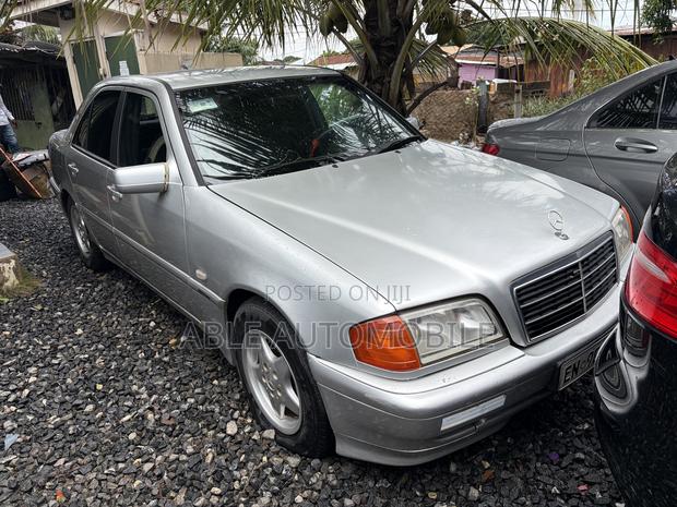 Mercedes-Benz C200 2001 Silver