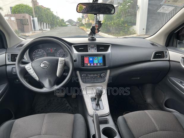 Nissan Sentra SR 4dr Sedan (1.8L 4cyl CVT) 2015 White