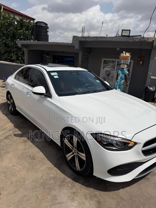 Mercedes-Benz C300 2022 White