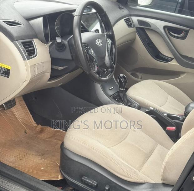 Hyundai Elantra SE Sedan FWD (1.8L 4cyl 6M) 2016 Blue