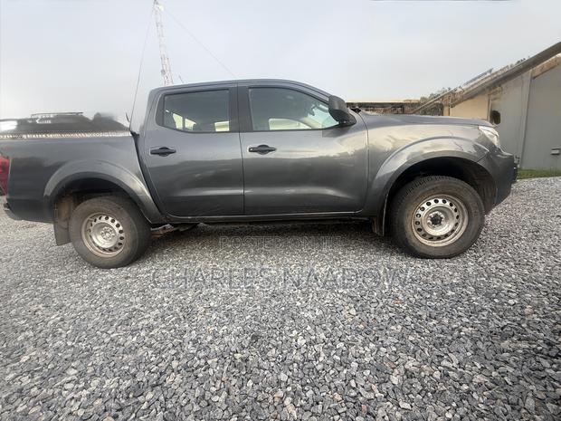Nissan Navara 2023 Gray