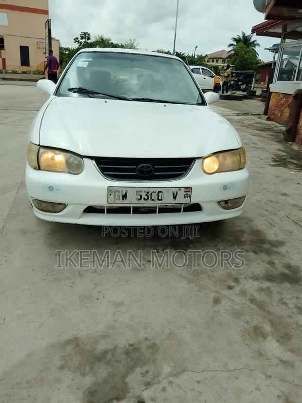 Toyota Corolla 2002 White
