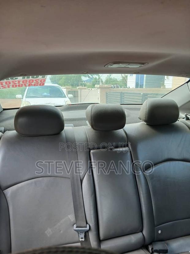 Hyundai Sonata GLS Sedan FWD (2.4L 4cyl 6A) 2012 Gray