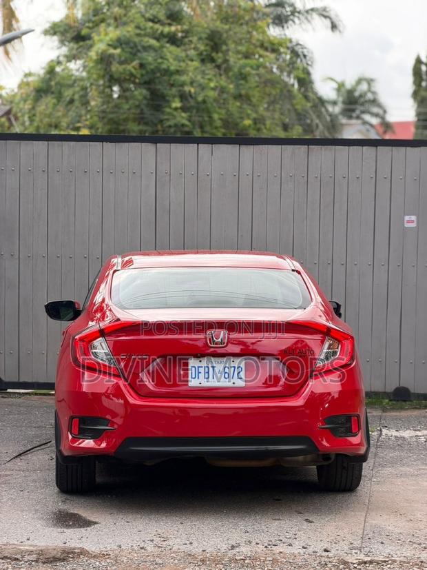 Honda Civic EX 4dr Sedan (2.0L 4cyl) 2017 Red