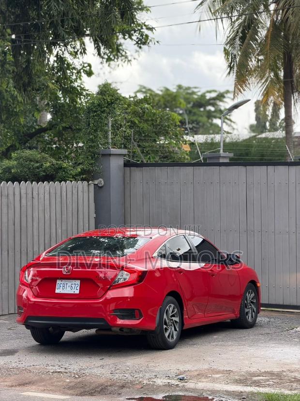 Honda Civic EX 4dr Sedan (2.0L 4cyl) 2017 Red