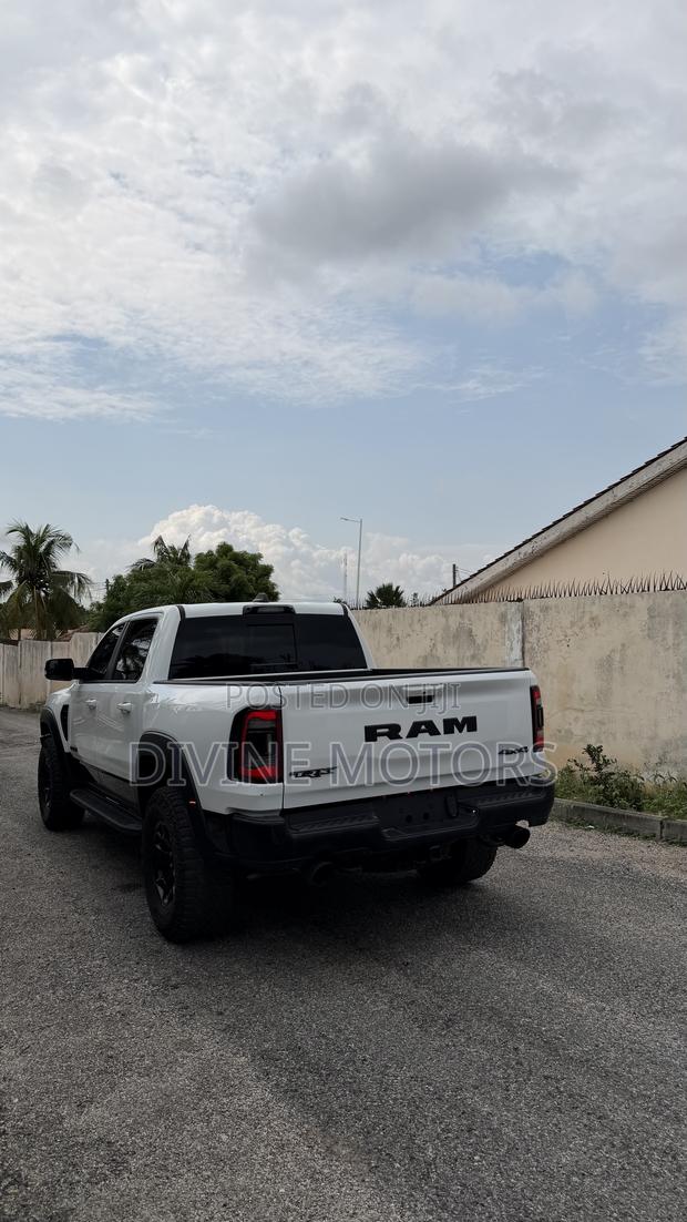 Dodge RAM 2023 White