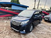 Toyota Voxy SV Premium 2014 Blue for sale