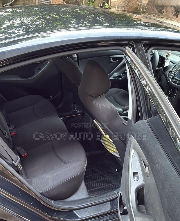 Hyundai Elantra Sport Sedan FWD (2.0L 4cyl 6A) 2016 Black