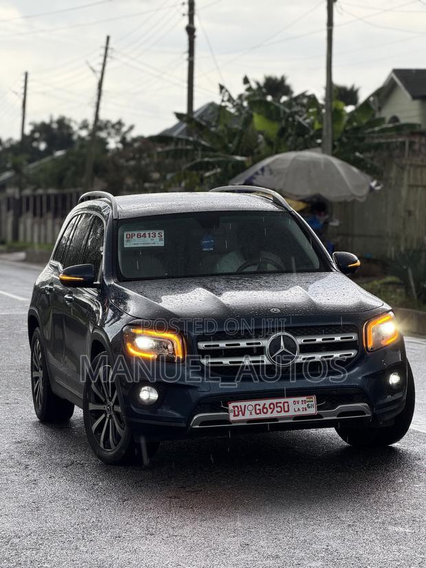 Mercedes-Benz GLB-Class GLB 250 4MATIC 2021 Blue