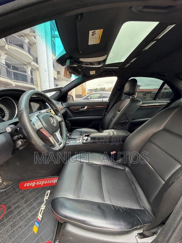 Mercedes-Benz C250 2014 Blue