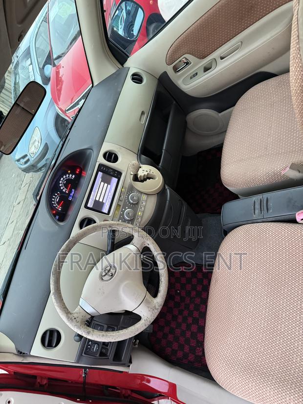 Toyota Sienta 1.5 AWD 2014 Red