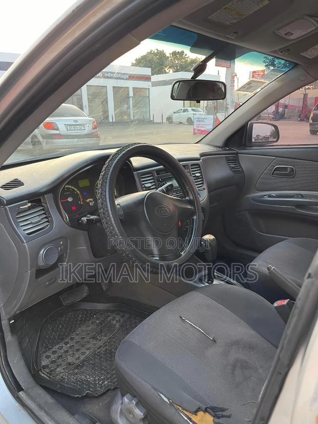 Kia Rio 2010 Silver