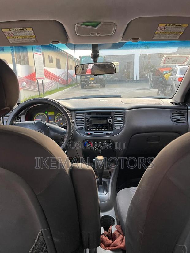 Kia Rio 2010 Silver
