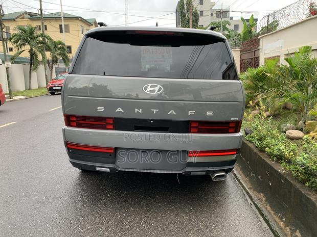 Hyundai Santa Fe 2025 Silver