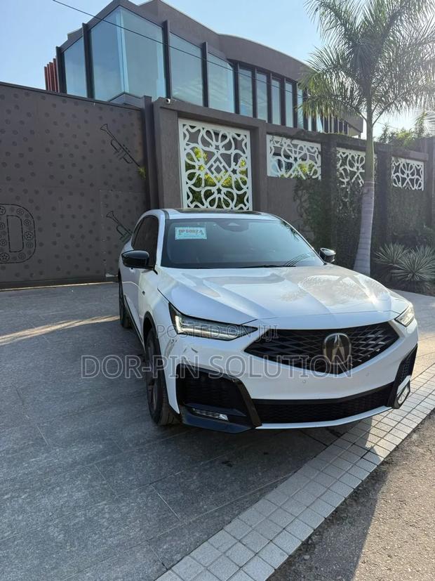 Acura MDX FWD w/Technology Package 2025 White