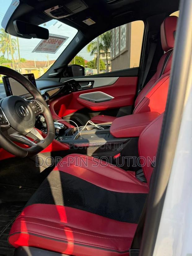 Acura MDX FWD w/Technology Package 2025 White