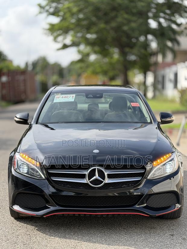 Mercedes-Benz C300 Luxury 4matic Sedan AWD (2.0L 4cyl 7A) 2017 Black