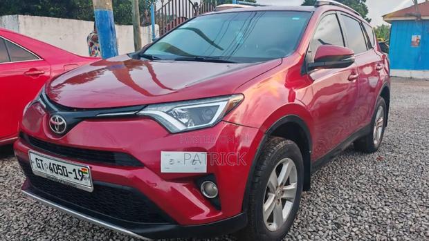 Toyota RAV4 XLE AWD (2.5L 4cyl 6A) 2016 Red