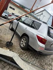 Toyota Highlander SE 2012 Silver for sale