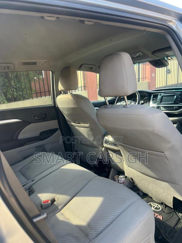 Toyota Highlander 2019 Silver