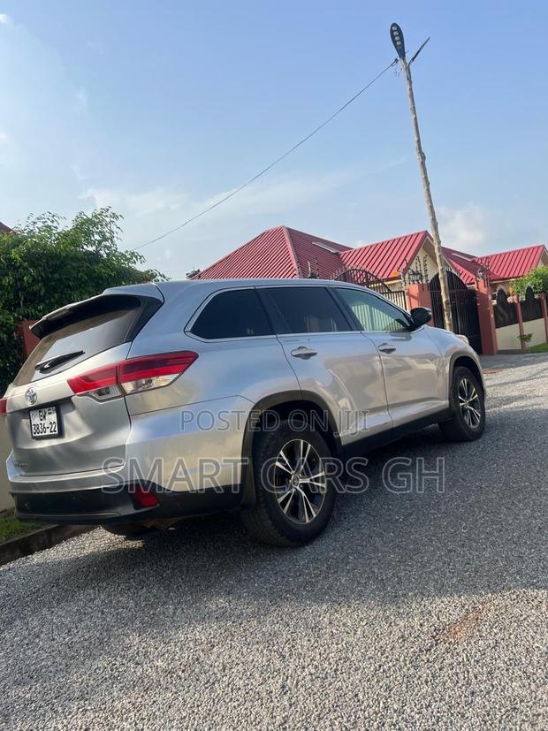 Toyota Highlander 2019 Silver