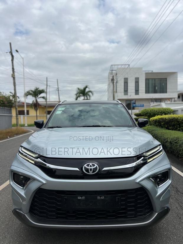 Toyota Urban Cruiser 2024 Silver