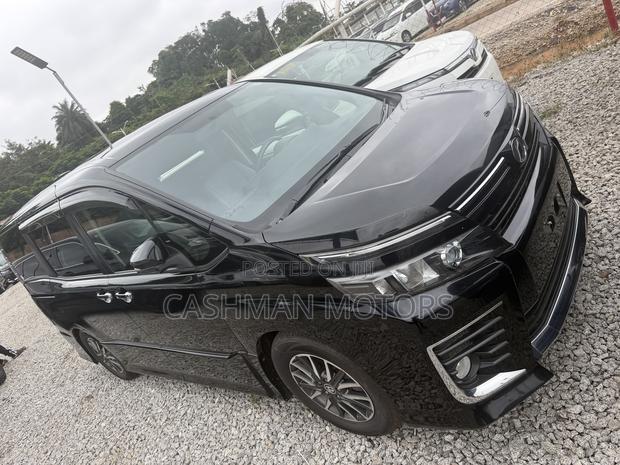 Toyota Voxy 2015 Black