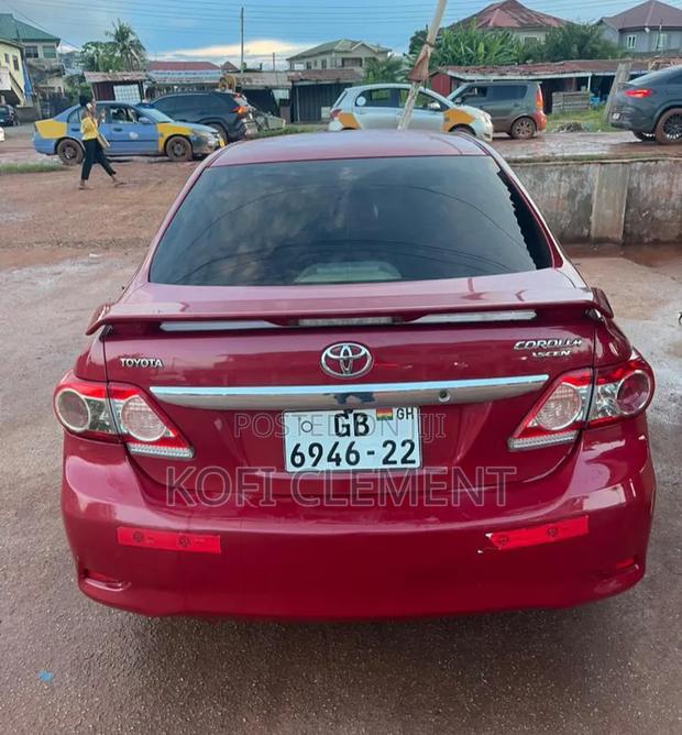 Toyota Corolla 2012 Red